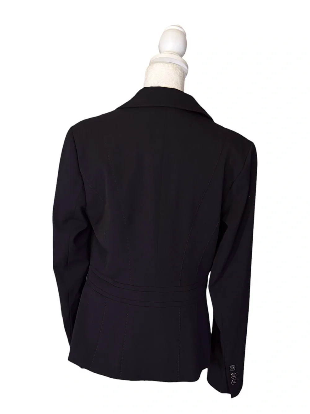 White House Black Market Women's Black Tailored Two-Button Blazer size 6 EUC